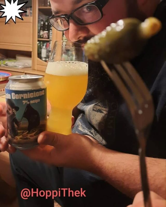 Tasting Craft Beer Lobik Captain Cornicione